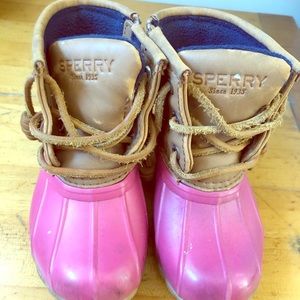 Toddler Sperry saltwater boots, size 6